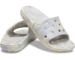 Crocs Kids Classic Slide - Seasonal Graphics (Little Kid/Big Kid)